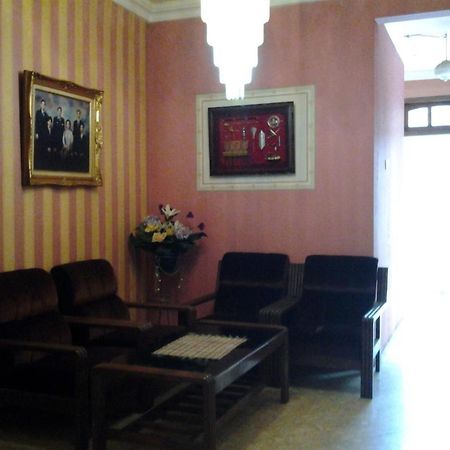 Villa And Resto Basanova Batu  Exterior photo