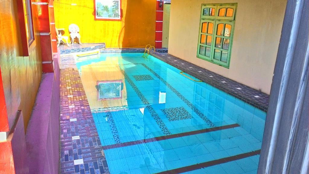 Villa And Resto Basanova Batu  Exterior photo