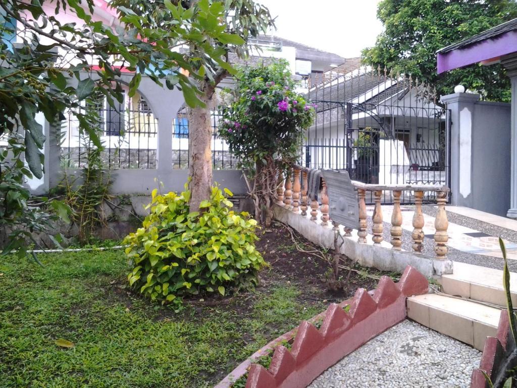 Villa And Resto Basanova Batu  Exterior photo